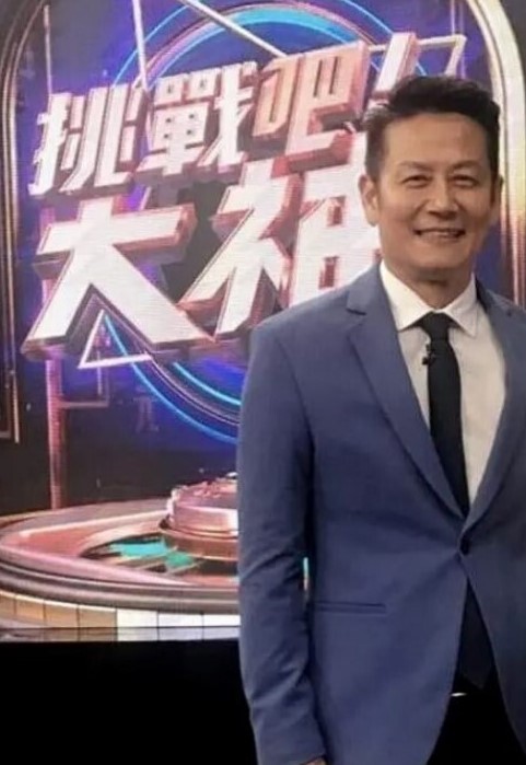 淫荡小骚妇初次挑战黑人巨大的巧克力棒捅得她都快噎著了 - 搖搖樂影片